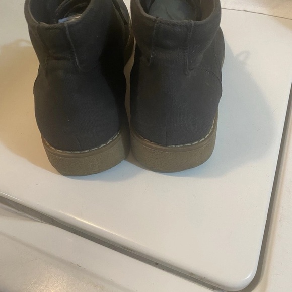Perry Ellis Dark Canvas Chukka Boots - Picture 4 of 7